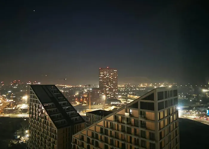 شقة Sky Park Adam&eve - Free Parking - Amazing View براتسيلافا