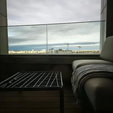 Sky Park Adam&eve - Free Parking - Amazing View Pozsony